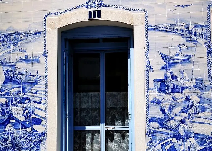 Apartment Charming Portuguese Style Apartment, For Rent 