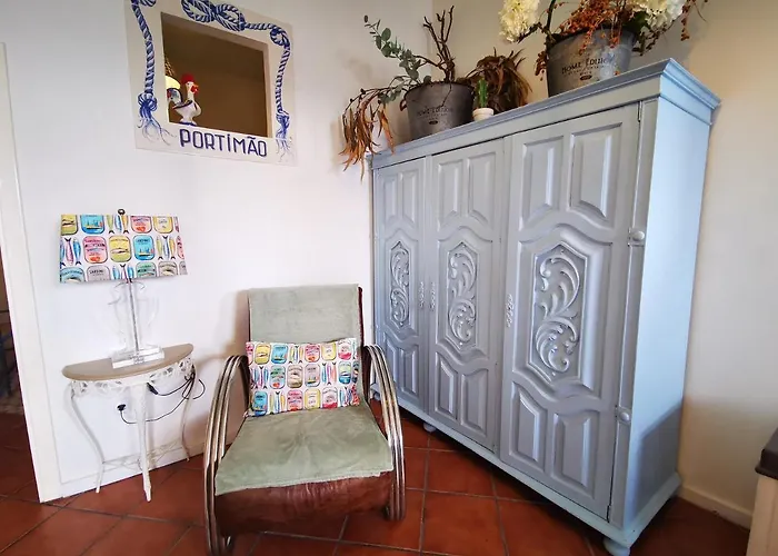 Appartement Charming Portuguese Style Apartment, For Rent Vida à Portuguesa, Sardinha Local
