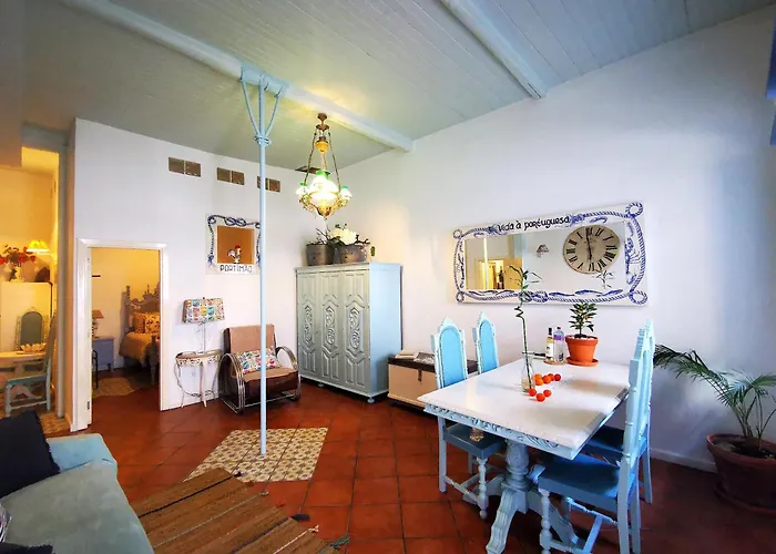 Charming Portuguese Style Apartment, For Rent Vida à Portuguesa, Sardinha Local Appartement Portimão